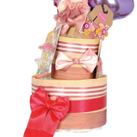 クマとハートのおむつケーキイメージ