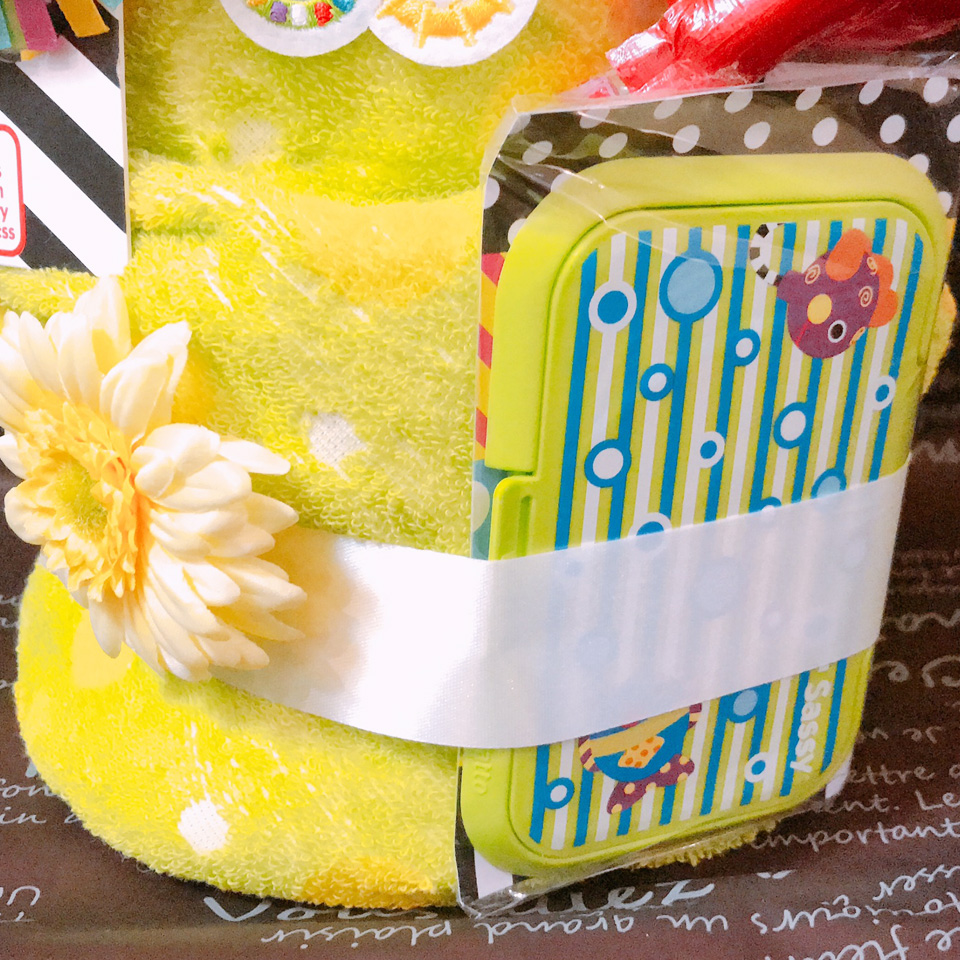 イエローベアおむつケーキイメージ