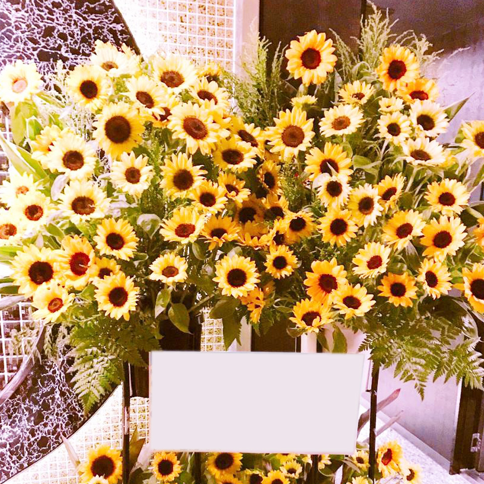 花の変更OKダブルスタンドイメージ