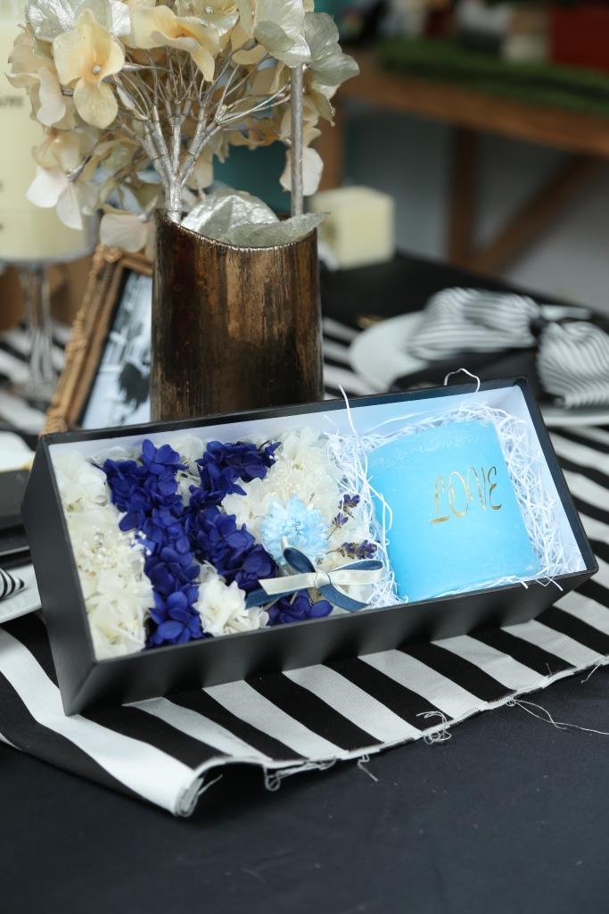 イニシャルフラワーキャンドルボックスセット