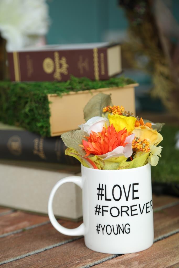 メッセージマグカップフワラー（イエロー）