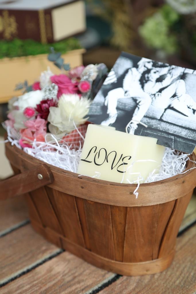 カード立て付フラワーバスケット（レッド）